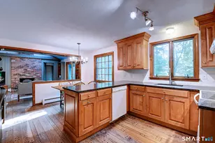 215 Needletree Ln, Glastonbury, CT 06033 - Photo 6