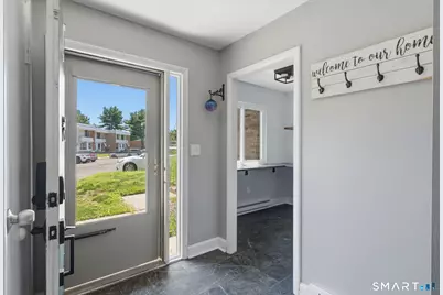 40 Chestnut Court #40, Cromwell, CT 06416 - Photo 4