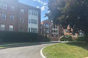 15 Highland St, West Hartford, CT 06119 - Photo 12