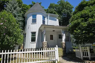 86 Bidwell St, Waterbury, CT 06710 - Photo 1