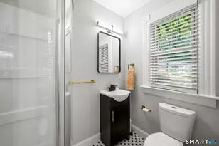29 Revere St, Waterbury, CT 06708 - Photo 16