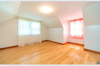 634 Bradley Street, East Haven, CT 06512 - Photo 12