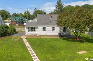 207 Nichols Dr, Waterbury, CT 06708 - Photo 2