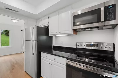 13 Glen Ridge #13, Wilton, CT 06897 - Photo 8