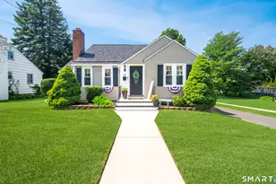 25 Garfield Ave, Middletown, CT 06457 - Photo 1