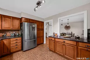 63 Byron Dr, Avon, CT 06001 - Photo 14