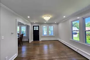 124 Woodbine St, Waterbury, CT 06705 - Photo 10