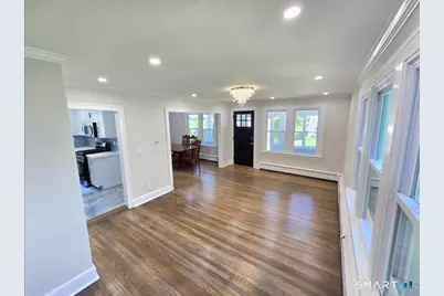124 Woodbine Street, Waterbury, CT 06705 - Photo 6