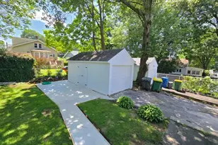 124 Woodbine St, Waterbury, CT 06705 - Photo 38