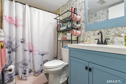 140 Thompson Street #4E, East Haven, CT 06513 - Photo 18