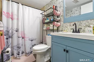 140 Thompson St, East Haven, CT 06513 - Photo 18
