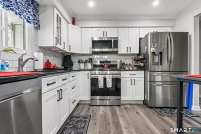 140 Thompson Street #4E, East Haven, CT 06513 - Photo 12