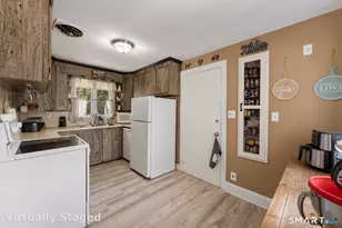 39 Selden St, Windham, CT 06226 - Photo 8