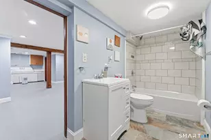 9 Carmel St, Hartford, CT 06106 - Photo 34