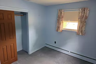 15 Russo Dr, Hamden, CT 06518 - Photo 8