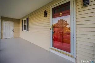 132 Hollyberry Ln, Plainville, CT 06062 - Photo 4