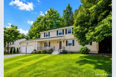 132 Hollyberry Lane, Plainville, CT 06062 - Photo 2