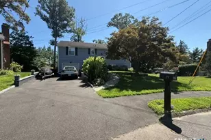 77 Valley View Rd, Norwalk, CT 06851 - Photo 2