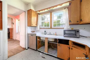 9 Penzance Rd, Stamford, CT 06902 - Photo 12