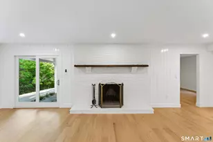 22 E Woods Rd, Roxbury, CT 06783 - Photo 6