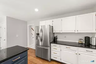 130 Alpine Dr, Newtown, CT 06482 - Photo 8