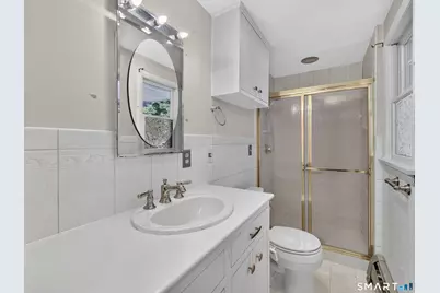 9 West Road, East Lyme, CT 06357 - Photo 16
