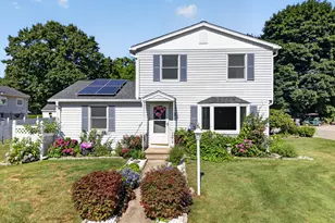 9 W Rd, East Lyme, CT 06357 - Photo 1