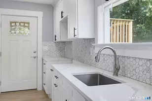 112 Broad St, Meriden, CT 06450 - Photo 14