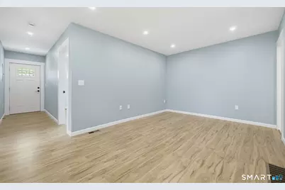 112 Broad Street, Meriden, CT 06450 - Photo 16