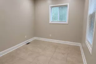 1440 N Main St, Waterbury, CT 06704 - Photo 12
