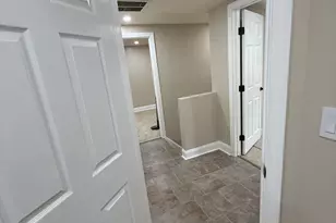 1440 N Main St, Waterbury, CT 06704 - Photo 4