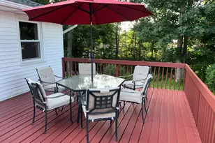 37 Fleetwood Dr, Waterbury, CT 06706 - Photo 8
