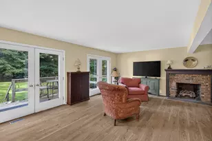 7 Bailey Dr, Guilford, CT 06437 - Photo 10