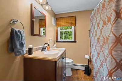 39 Plainfield Street, Enfield, CT 06082 - Photo 26