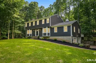 10 Leopard Dr, Newtown, CT 06482 - Photo 1