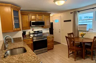 1378 Farmington Ave, Berlin, CT 06037 - Photo 4