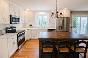 24 Round Hill Rd, Manchester, CT 06040 - Photo 4