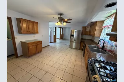 95 Park Avenue, Derby, CT 06418 - Photo 2