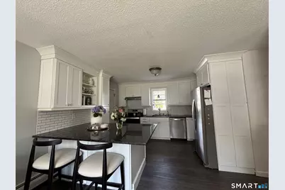 10 Park Meadow, New Hartford, CT 06057 - Photo 2