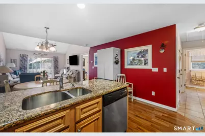 52 Forshaw Avenue #52, Plainville, CT 06062 - Photo 6