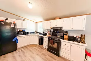 27 August Dr, Brooklyn, CT 06234 - Photo 18