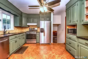 269 Wilbrook Rd, Stratford, CT 06614 - Photo 14