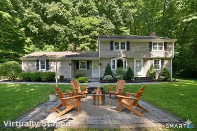 112 Hedgehog Lane, Simsbury, CT 06092 - Photo 2
