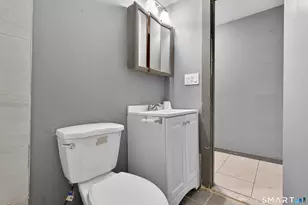 187 Broad St, Norwich, CT 06360 - Photo 20