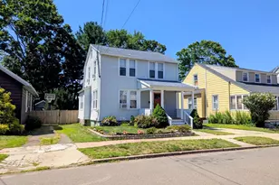 38 Deerfield St, East Haven, CT 06512 - Photo 2