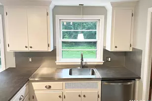 1360 Main St, Glastonbury, CT 06033 - Photo 10