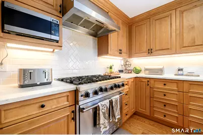 64 East Hunting Ridge Road, Stamford, CT 06903 - Photo 10