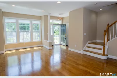 19 Orwich Court #19, Danbury, CT 06810 - Photo 4