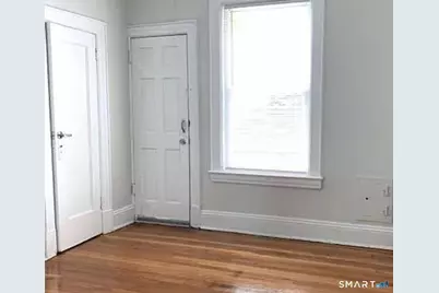 1589 Fairfield Avenue #F5, Bridgeport, CT 06605 - Photo 2
