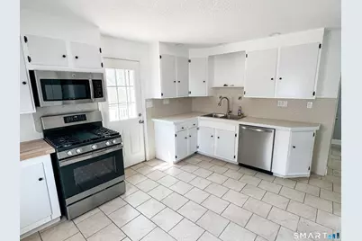 439 Henry Ave Extension, Stratford, CT 06614 - Photo 2